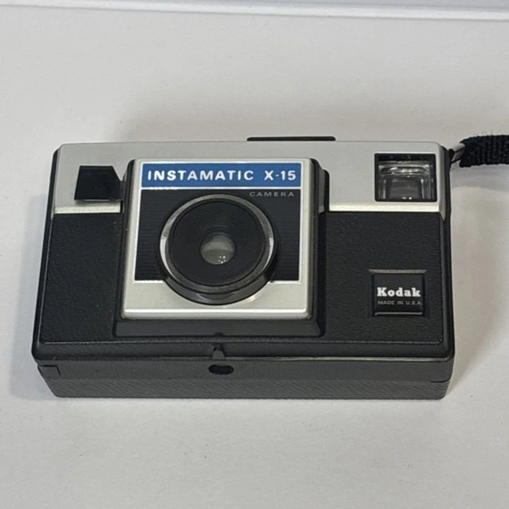 Vintage Kodak Instamatic X-15 Point & Shoot Film Camera‎ Untested Original Box